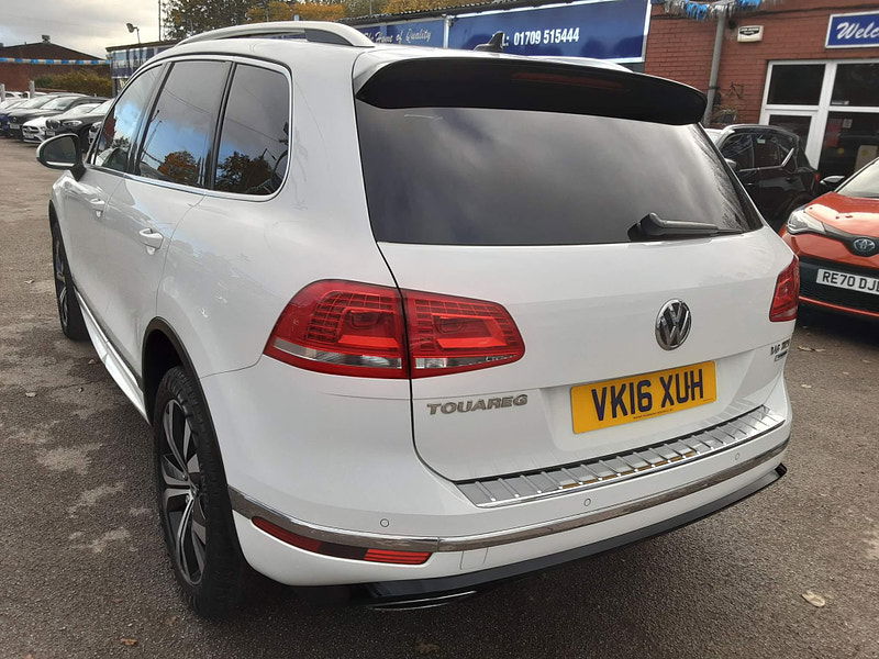 Volkswagen Touareg 3.0 TDI V6 BlueMotion Tech R-Line Tiptronic 4WD Euro 6 (s/s) 5dr 5dr Automatic 2024