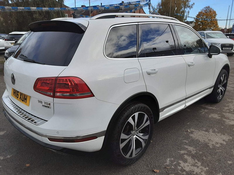 Volkswagen Touareg 3.0 TDI V6 BlueMotion Tech R-Line Tiptronic 4WD Euro 6 (s/s) 5dr 5dr Automatic 2024