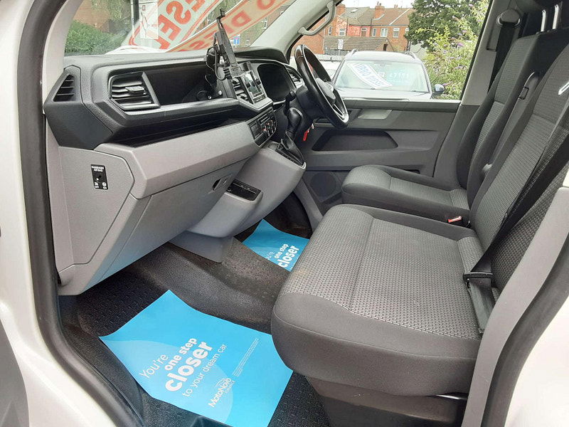 Volkswagen Transporter 2.0 Transporter T28 Highline TDI Semi-Auto 2dr Automatic 2026