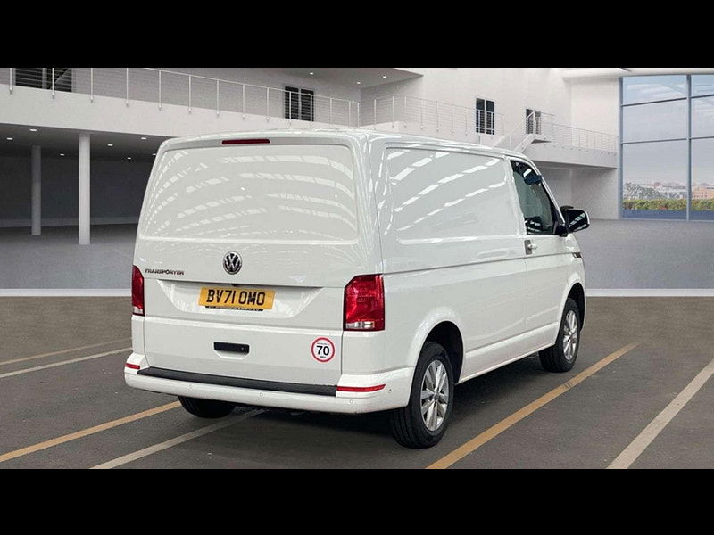Volkswagen Transporter 2.0 Transporter T28 Highline TDI Semi-Auto 2dr Automatic 2025