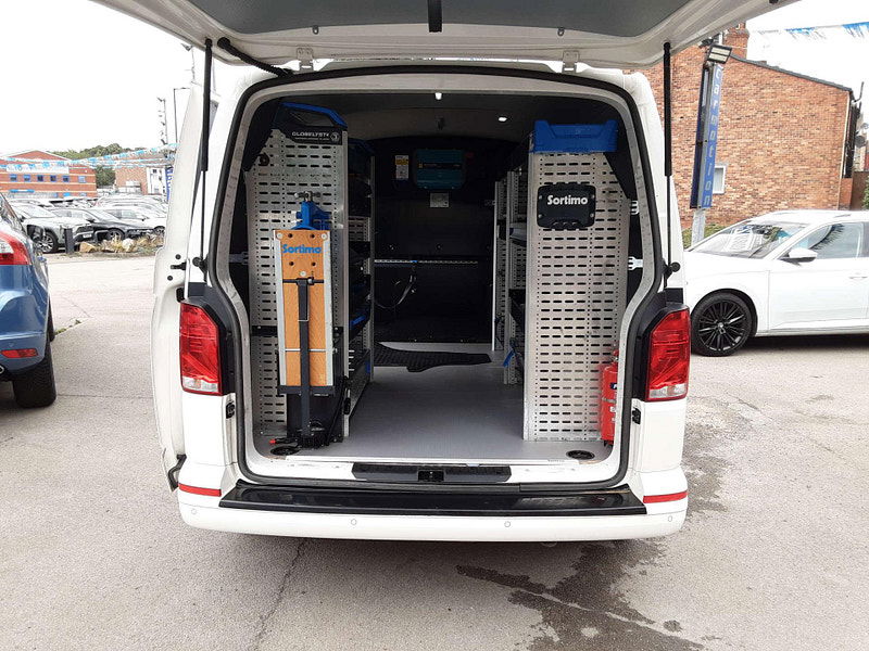 Volkswagen Transporter 2.0 Transporter T28 Highline TDI Semi-Auto 2dr Automatic 2026