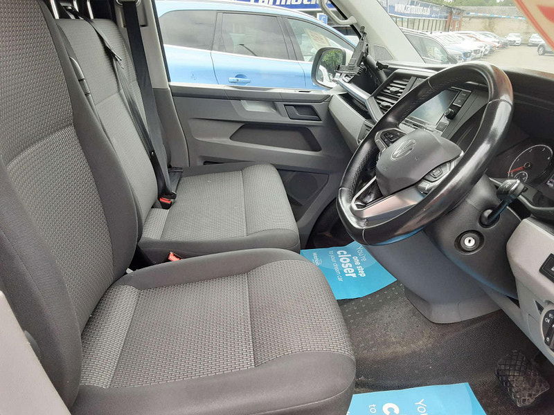Volkswagen Transporter 2.0 Transporter T28 Highline TDI Semi-Auto 2dr Automatic 2025