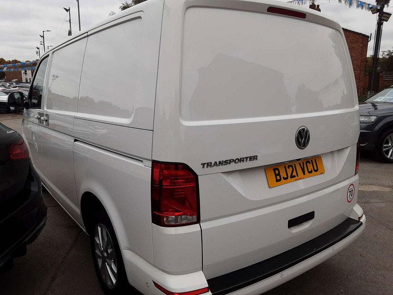 Volkswagen Transporter 2.0 Transporter T28 Highline TDI Semi-Auto 2dr Automatic 2026