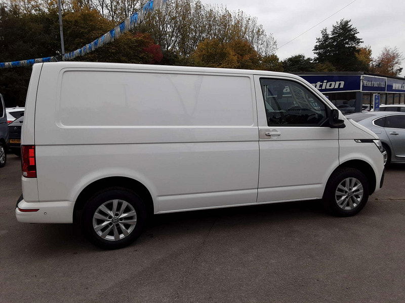 Volkswagen Transporter 2.0 Transporter T28 Highline TDI Semi-Auto 2dr Automatic 2026