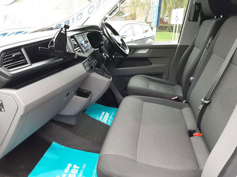 Volkswagen Transporter 2.0 Transporter T28 Highline TDI Semi-Auto 2dr Automatic 2026