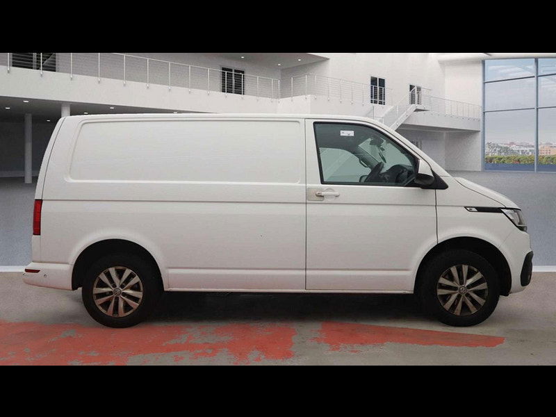 Volkswagen Transporter 2.0 Transporter T28 Highline TDI Semi-Auto 2dr Automatic 2025