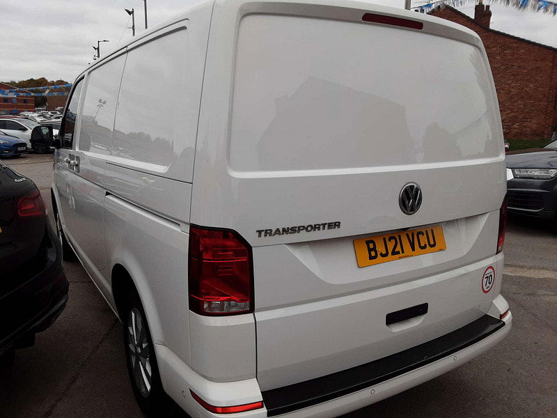 Volkswagen Transporter 2.0 Transporter T28 Highline TDI Semi-Auto 2dr Automatic 2026