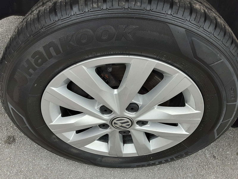 Volkswagen Transporter 2.0 Transporter T28 Highline TDI Semi-Auto 2dr Automatic 2025