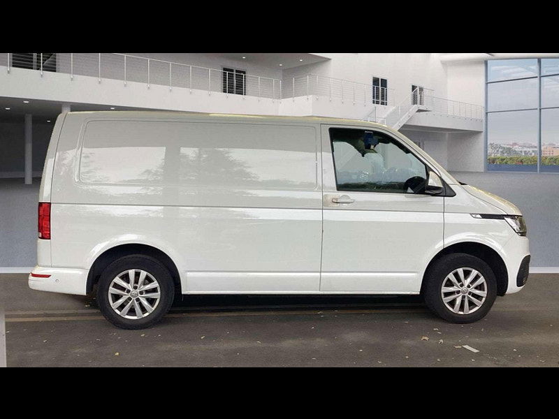 Volkswagen Transporter 2.0 Transporter T28 Highline TDI Semi-Auto 2dr Automatic 2025