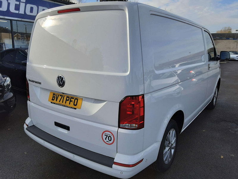 Volkswagen Transporter 2.0 Transporter T28 Highline TDI Semi-Auto 2dr Automatic 2025