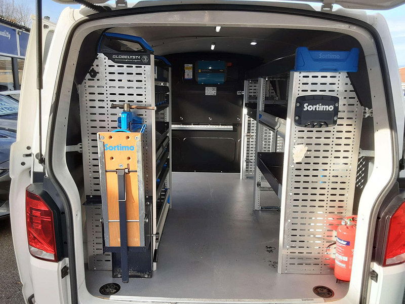 Volkswagen Transporter 2.0 Transporter T28 Highline TDI Semi-Auto 2dr Automatic 2025