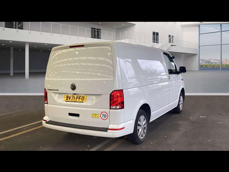 Volkswagen Transporter 2.0 Transporter T28 Highline TDI Semi-Auto 2dr Automatic 2025
