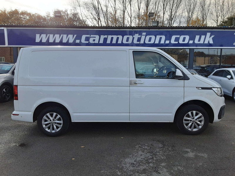 Volkswagen Transporter 2.0 Transporter T28 Highline TDI Semi-Auto 2dr Automatic 2025