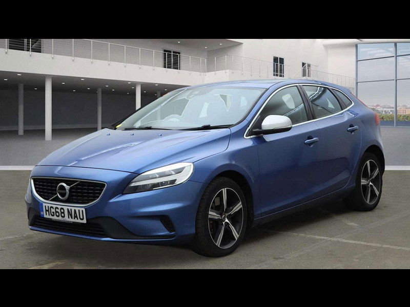 Volvo V40 1.5 V40 R-Design Nav+ T2 Auto 5dr 5dr Automatic 2025