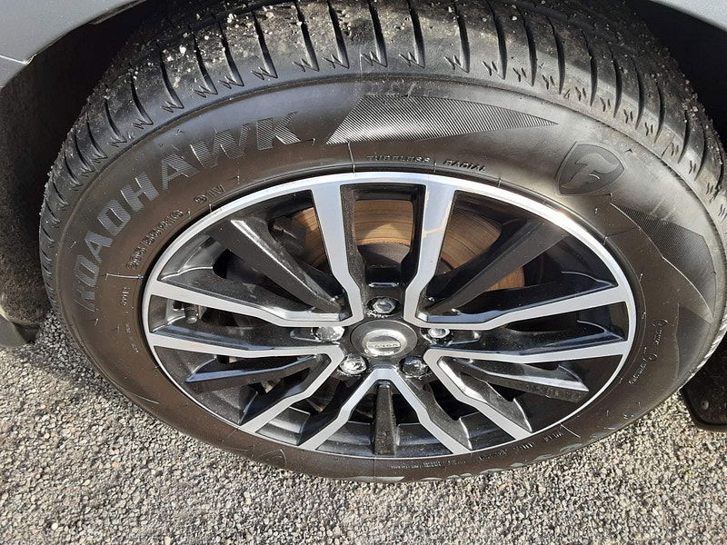 Volvo V40 2.0 D2 Momentum Nav Plus Euro 6 (s/s) 5dr 5dr Manual 2025