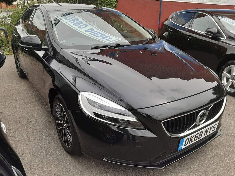 Volvo V40 2.0 D3 Momentum Nav Plus Euro 6 (s/s) 5dr 5dr Manual 2024