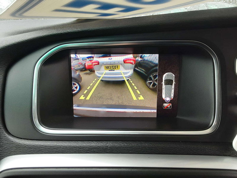 Volvo V40 2.0 V40 Momentum Edition D2 5dr 5dr Manual 2026