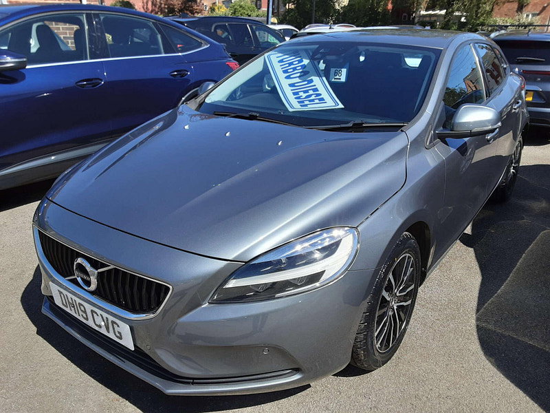 Volvo V40 2.0 V40 Momentum Edition D2 5dr 5dr Manual 2026