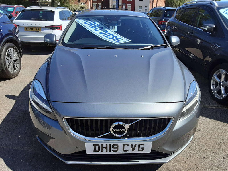 Volvo V40 2.0 V40 Momentum Edition D2 5dr 5dr Manual 2026