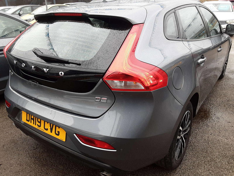 Volvo V40 2.0 V40 Momentum Edition D2 5dr 5dr Manual 2026