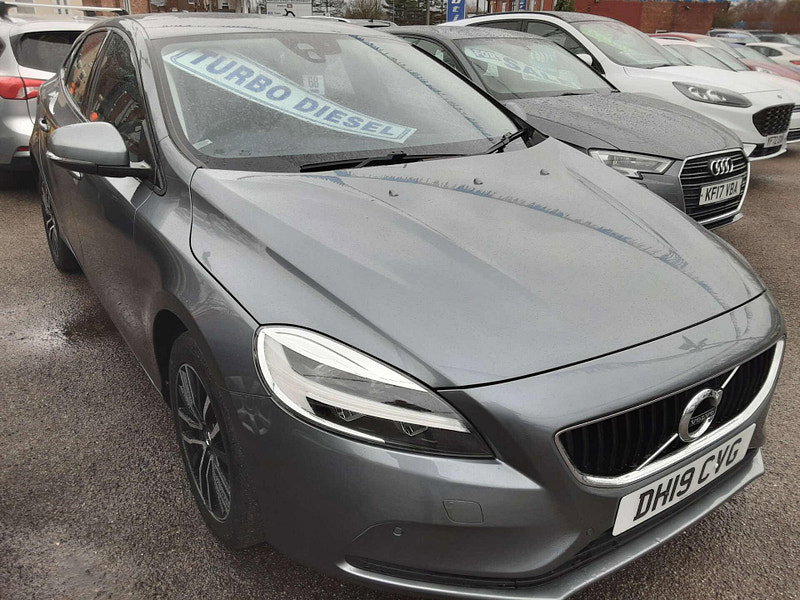 Volvo V40 2.0 V40 Momentum Edition D2 5dr 5dr Manual 2026