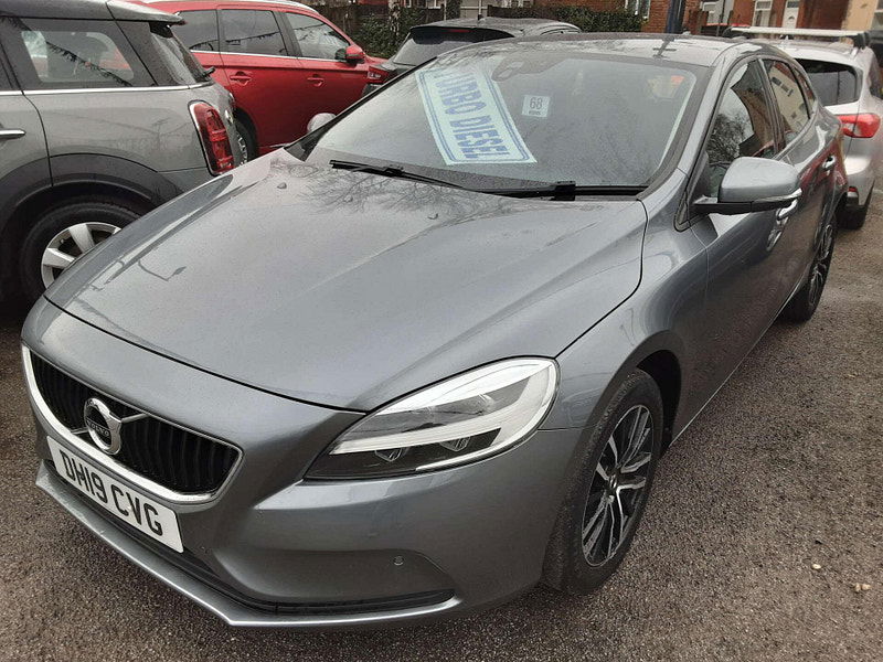 Volvo V40 2.0 V40 Momentum Edition D2 5dr 5dr Manual 2026