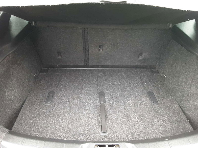 Volvo V40 2.0 V40 Momentum Edition D2 5dr 5dr Manual 2026