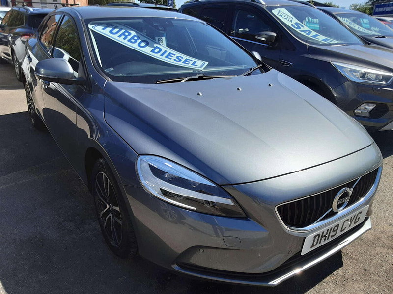 Volvo V40 2.0 V40 Momentum Edition D2 5dr 5dr Manual 2026
