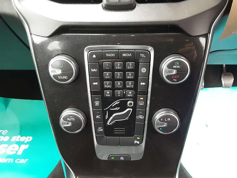 Volvo V40 2.0 V40 Momentum Edition D2 5dr 5dr Manual 2026