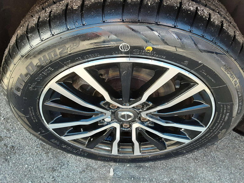 Volvo V40 2.0 V40 Momentum Edition D2 5dr 5dr Manual 2026