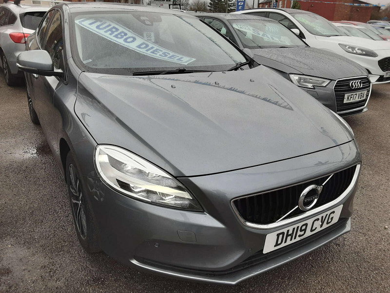 Volvo V40 2.0 V40 Momentum Edition D2 5dr 5dr Manual 2026
