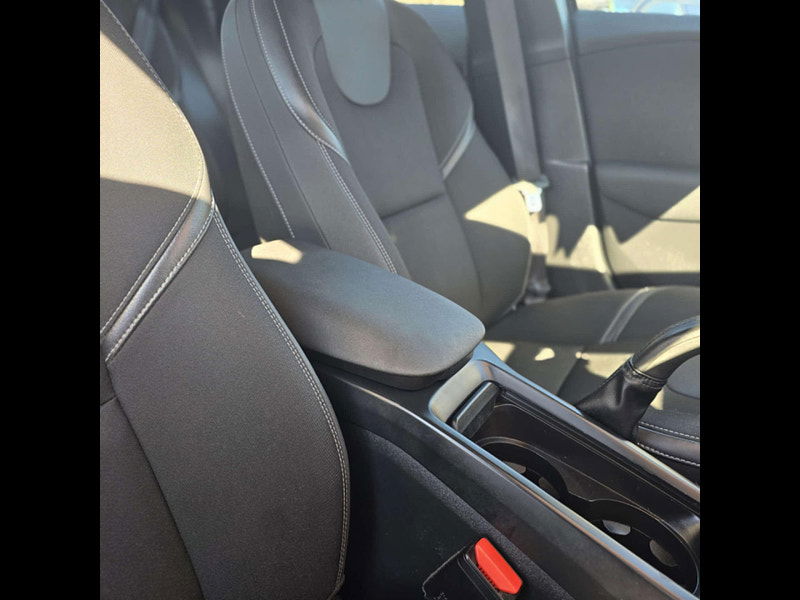 Volvo V40 2.0 V40 Momentum Nav+ D3 5dr 5dr Manual 2025