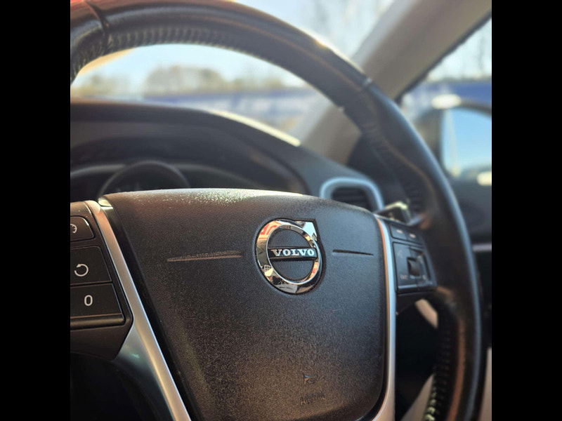 Volvo V40 2.0 V40 Momentum Nav+ D3 5dr 5dr Manual 2025