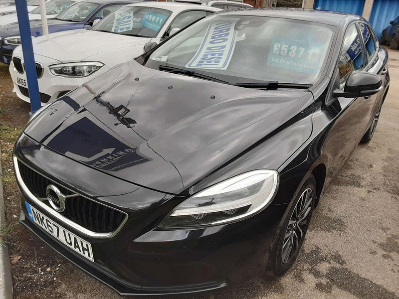 Volvo V40 2.0 V40 Momentum Nav+ D4 5dr 5dr Manual 2025