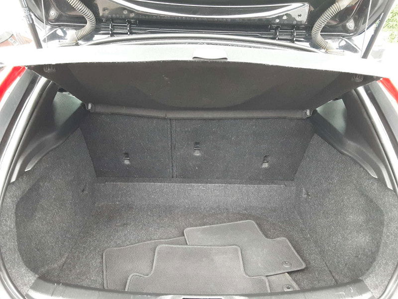 Volvo V40 2.0 V40 Momentum Nav+ D4 5dr 5dr Manual 2025