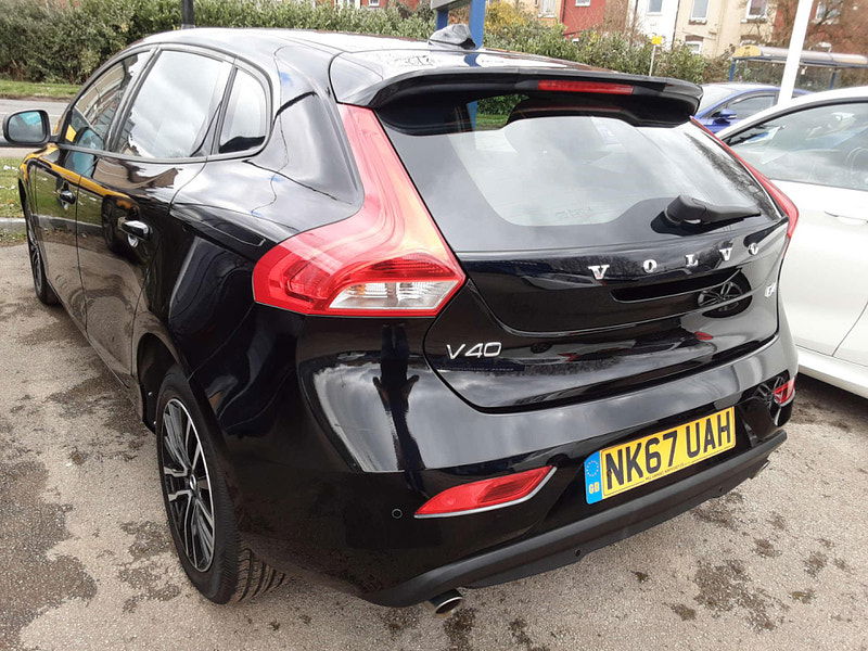 Volvo V40 2.0 V40 Momentum Nav+ D4 5dr 5dr Manual 2025