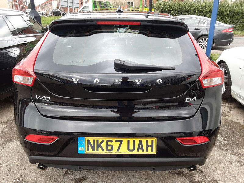 Volvo V40 2.0 V40 Momentum Nav+ D4 5dr 5dr Manual 2025