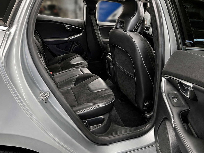 Volvo V40 2.0 V40 R-Design Nav+ D2 5dr 5dr Manual 2026