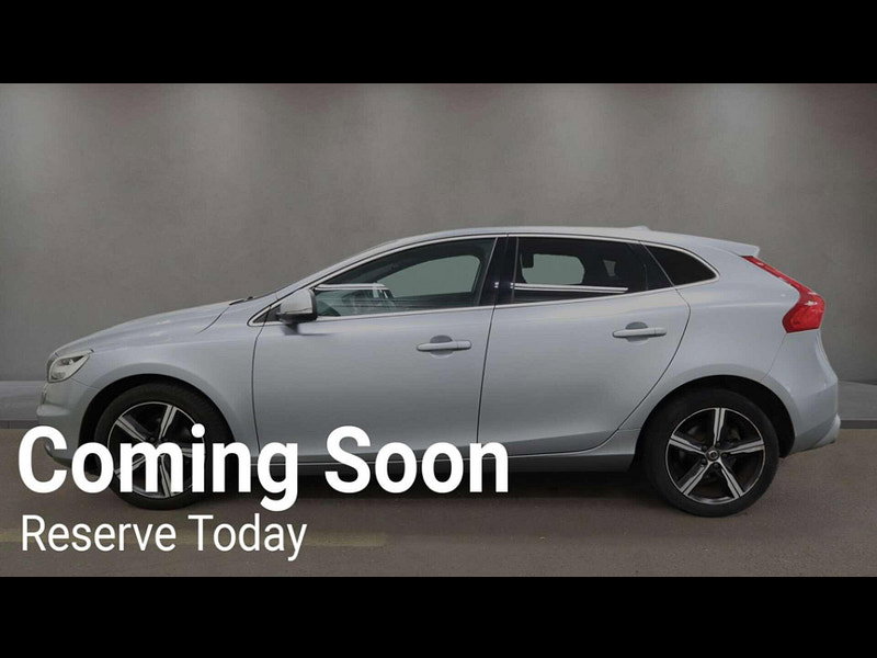 Volvo V40 2.0 V40 R-Design Nav+ D2 5dr 5dr Manual 2026