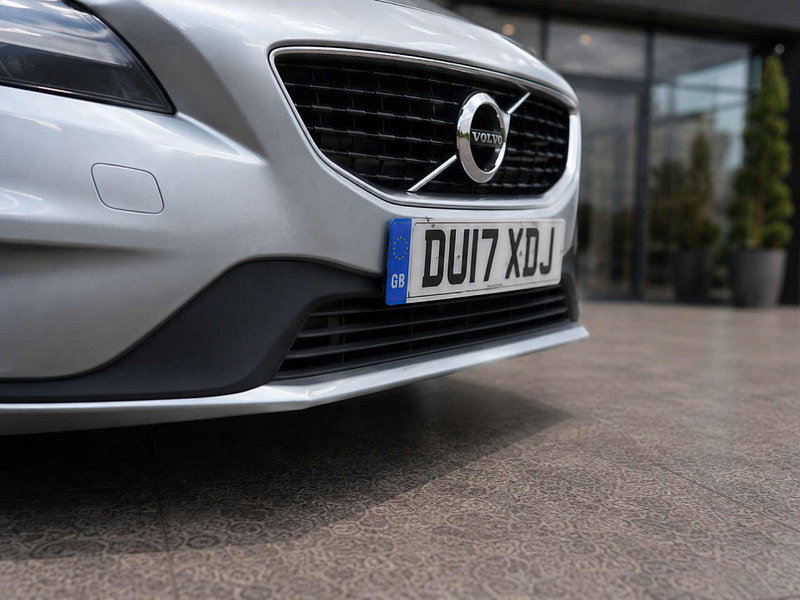 Volvo V40 2.0 V40 R-Design Nav+ D2 5dr 5dr Manual 2026