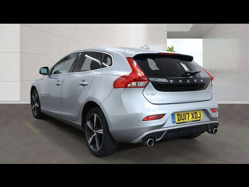 Volvo V40 2.0 V40 R-Design Nav+ D2 5dr 5dr Manual 2026