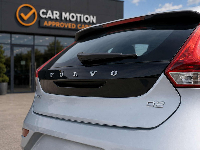 Volvo V40 2.0 V40 R-Design Nav+ D2 5dr 5dr Manual 2026
