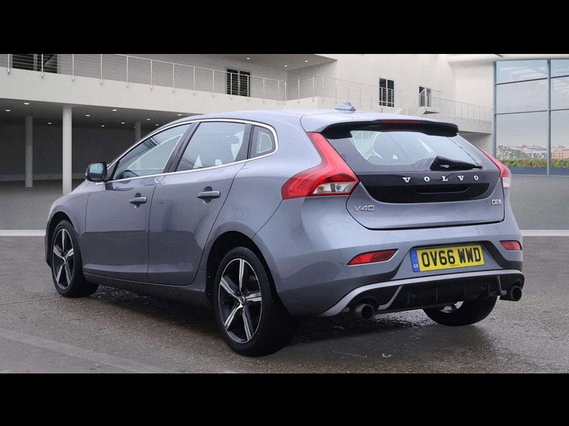 Volvo V40 2.0 V40 R-Design Nav+ D2 5dr 5dr Manual 2025