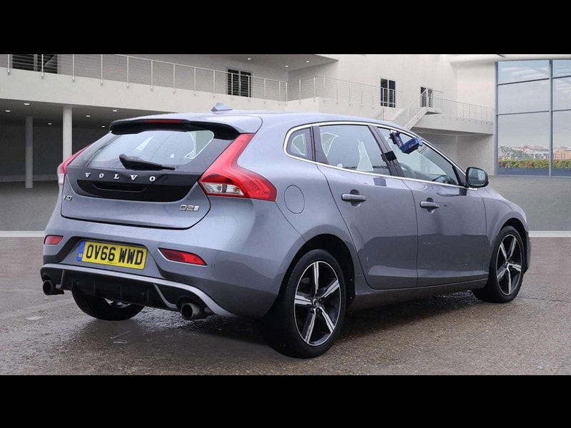Volvo V40 2.0 V40 R-Design Nav+ D2 5dr 5dr Manual 2025