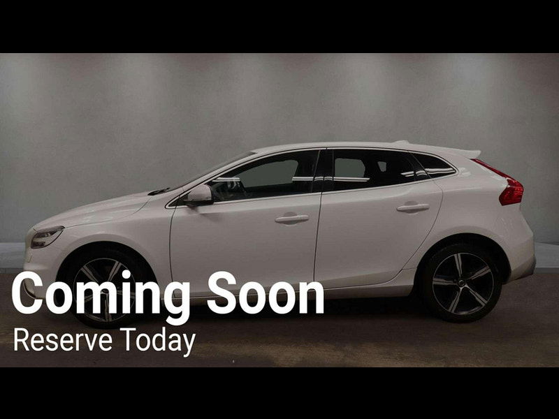 Volvo V40 2.0 V40 R-Design Nav+ D4 5dr 5dr Manual 2026