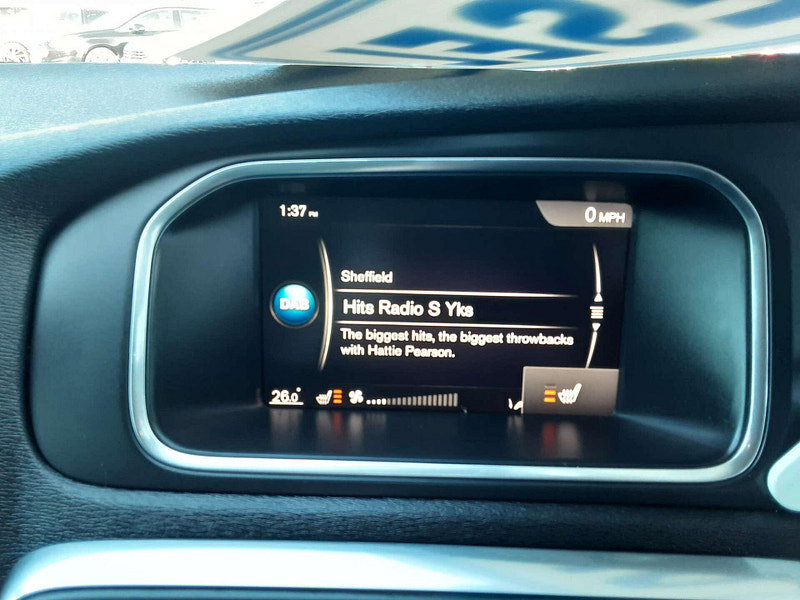 Volvo V40 2.0 V40 R-Design Nav+ D4 5dr 5dr Manual 2026