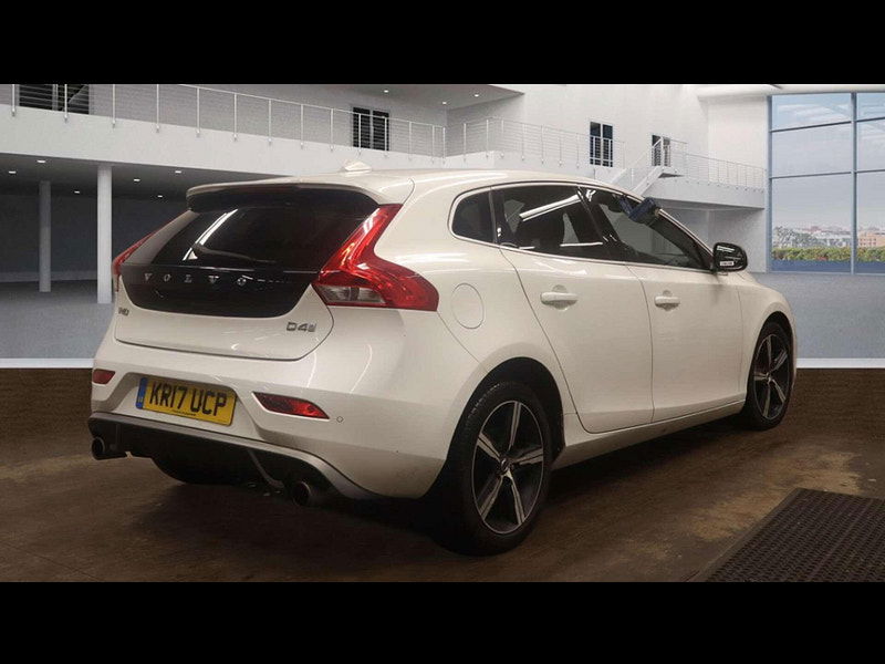 Volvo V40 2.0 V40 R-Design Nav+ D4 5dr 5dr Manual 2026