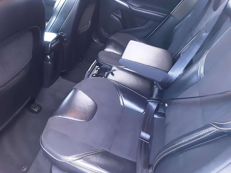 Volvo V40 2.0 V40 R-Design Nav+ D4 5dr 5dr Manual 2026