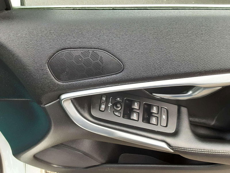 Volvo V40 2.0 V40 R-Design Pro D4 Auto 5dr 5dr Automatic 2026