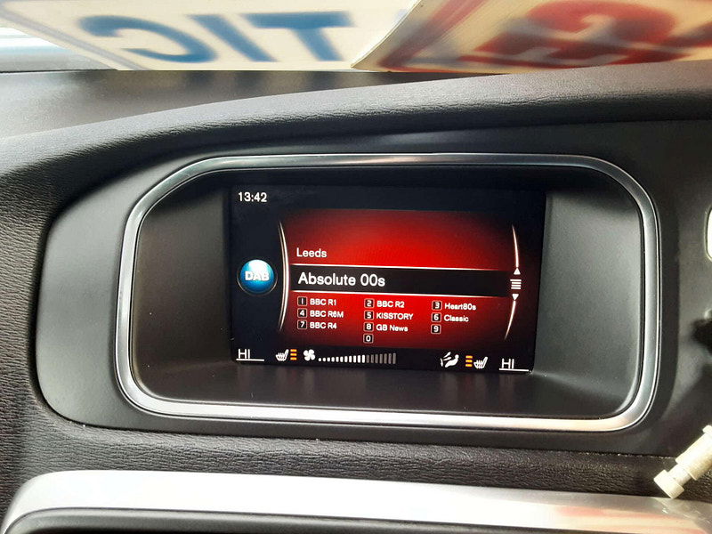 Volvo V40 2.0 V40 R-Design Pro D4 Auto 5dr 5dr Automatic 2026